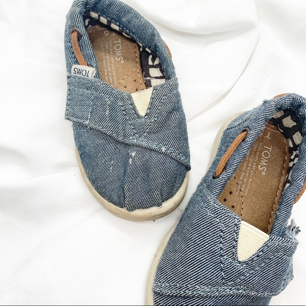 Toms / Toddler Skip On Shoes -  chambray denim